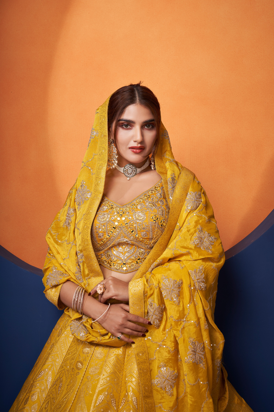 SUNEHRI TARA BANARASI SILK LEHENGA SET