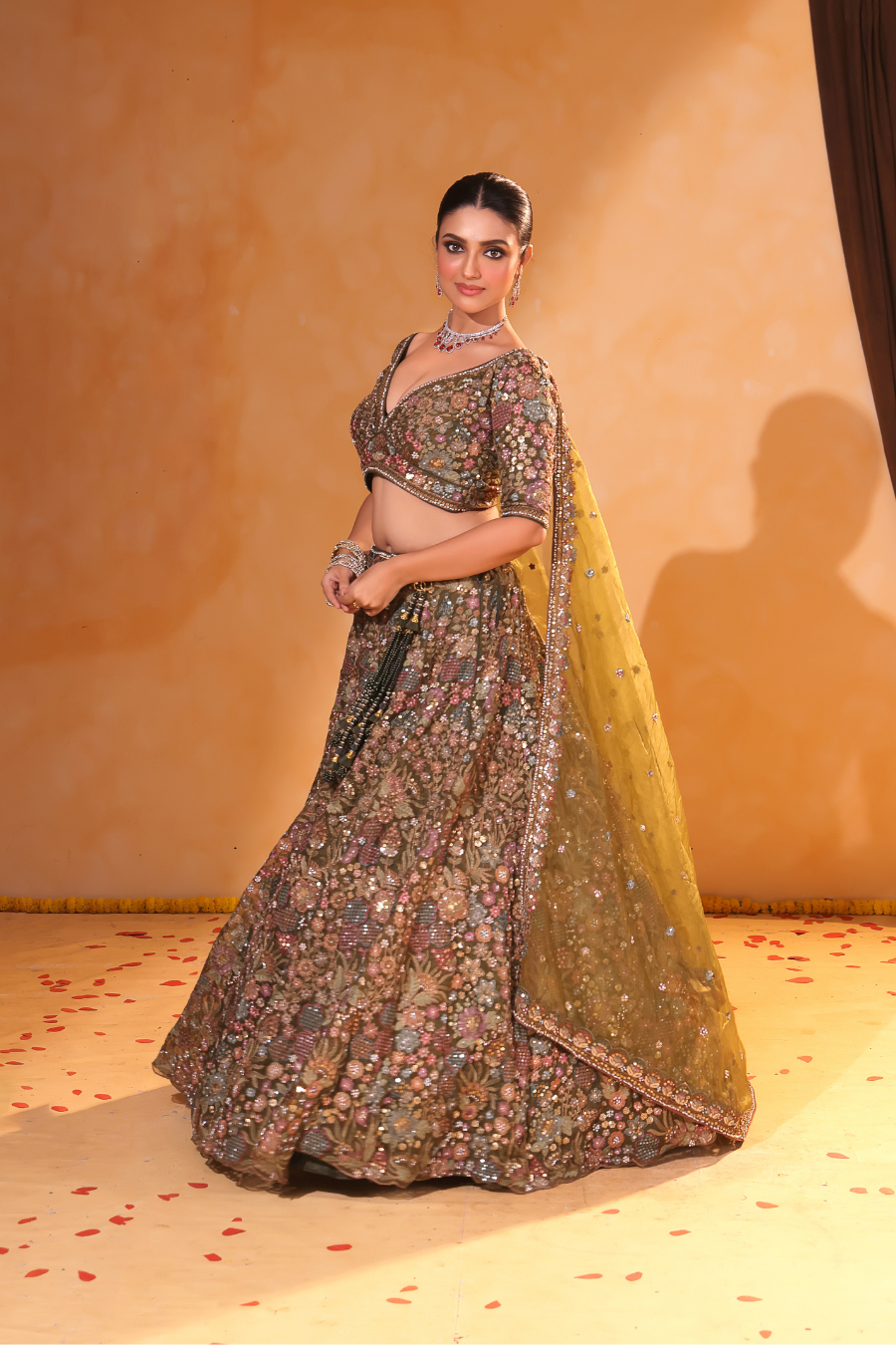 Sunehri Zari Banarasi Lehenga