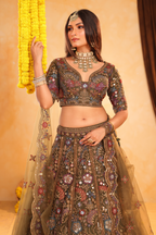 Heer – Bloom in Olive Grace
