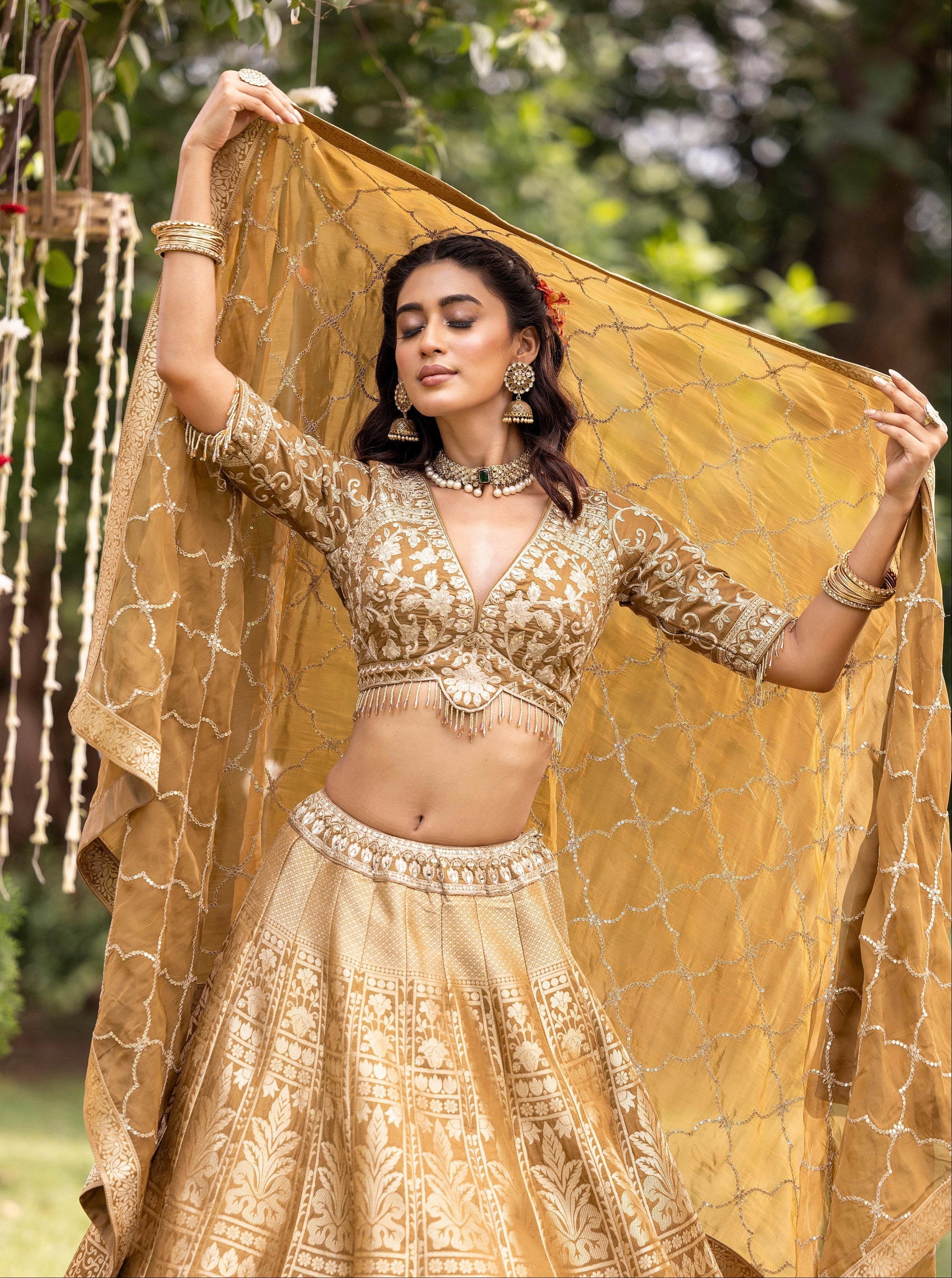 Majestic Sunehri Palace Weave Couture Lehenga