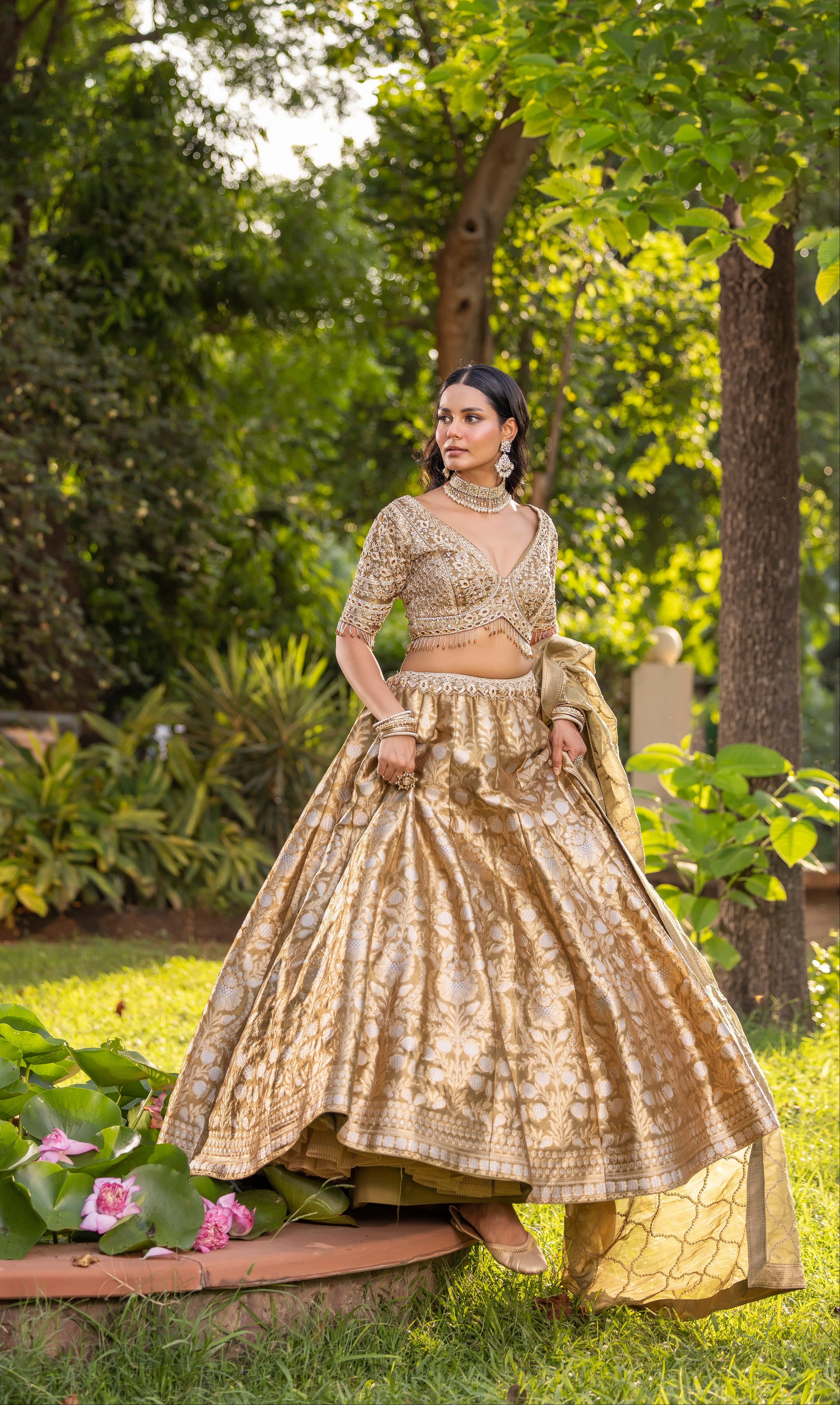 Regal Sunehri Royale Banarasi Bridal Lehenga