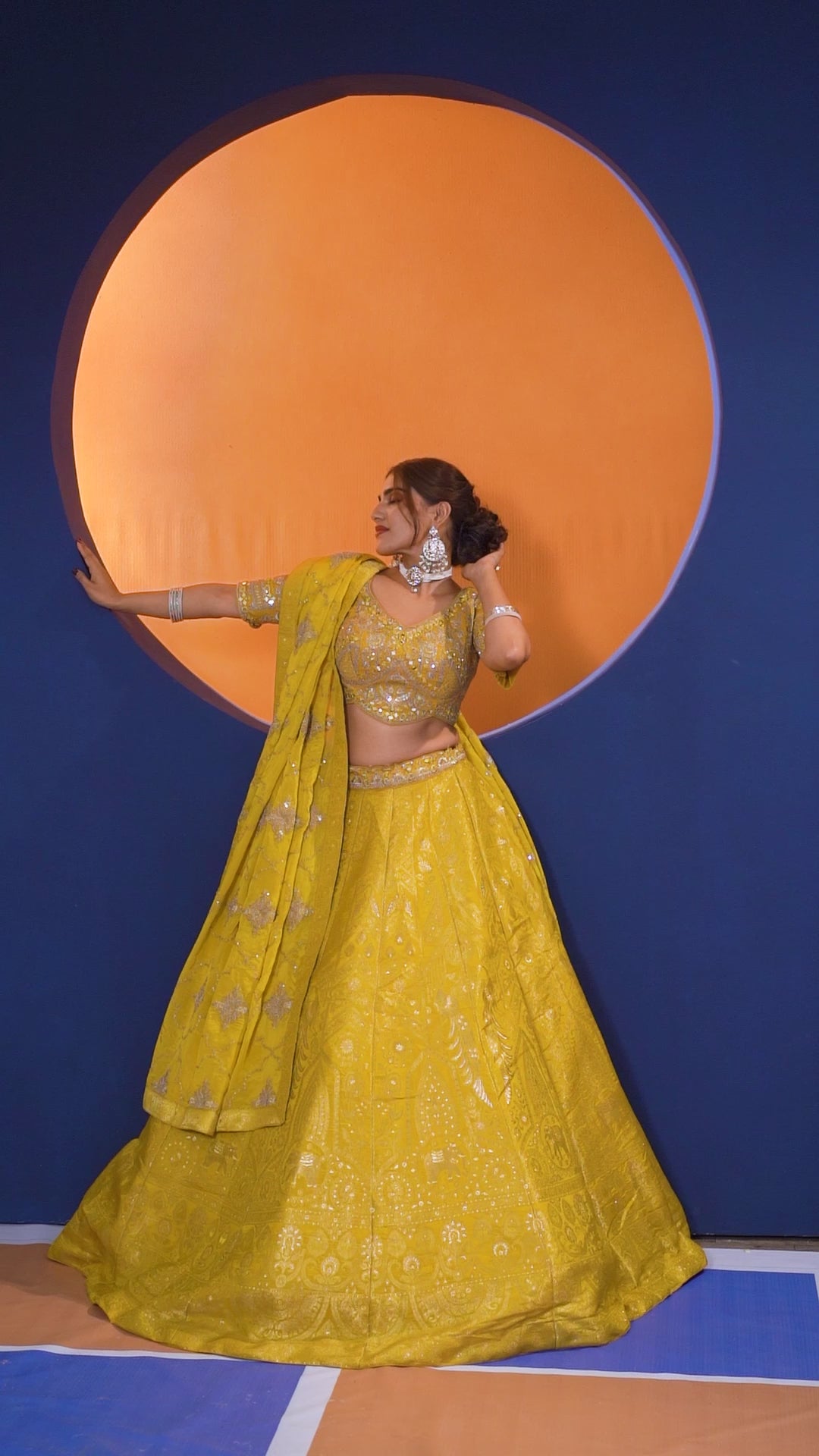 SUNEHRI TARA BANARASI SILK LEHENGA SET